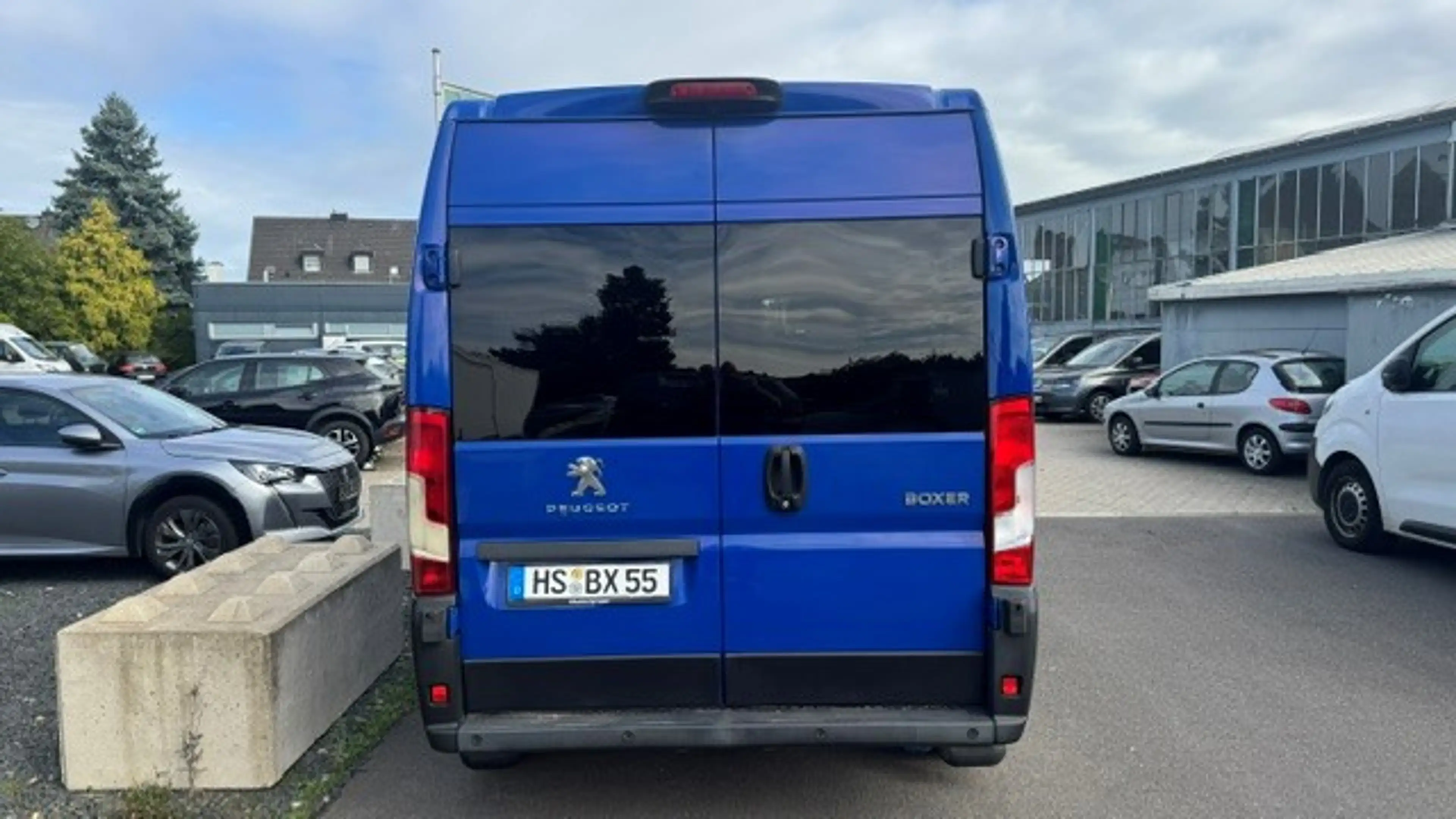 Peugeot Boxer HDi 333 L2H2 S&S Allure — photo 2