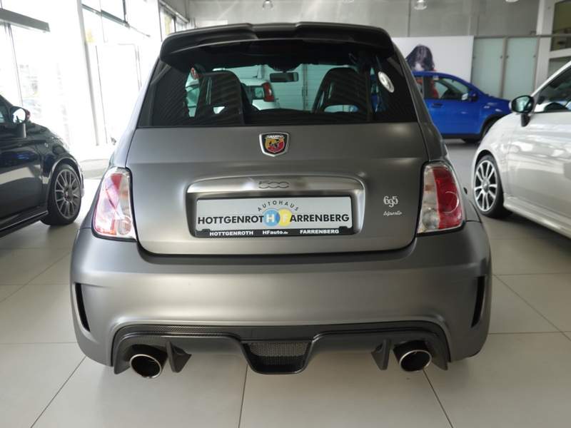 Abarth 500 695 Biposto 1.4 T-Jet 139kW (190 PS) — photo 3