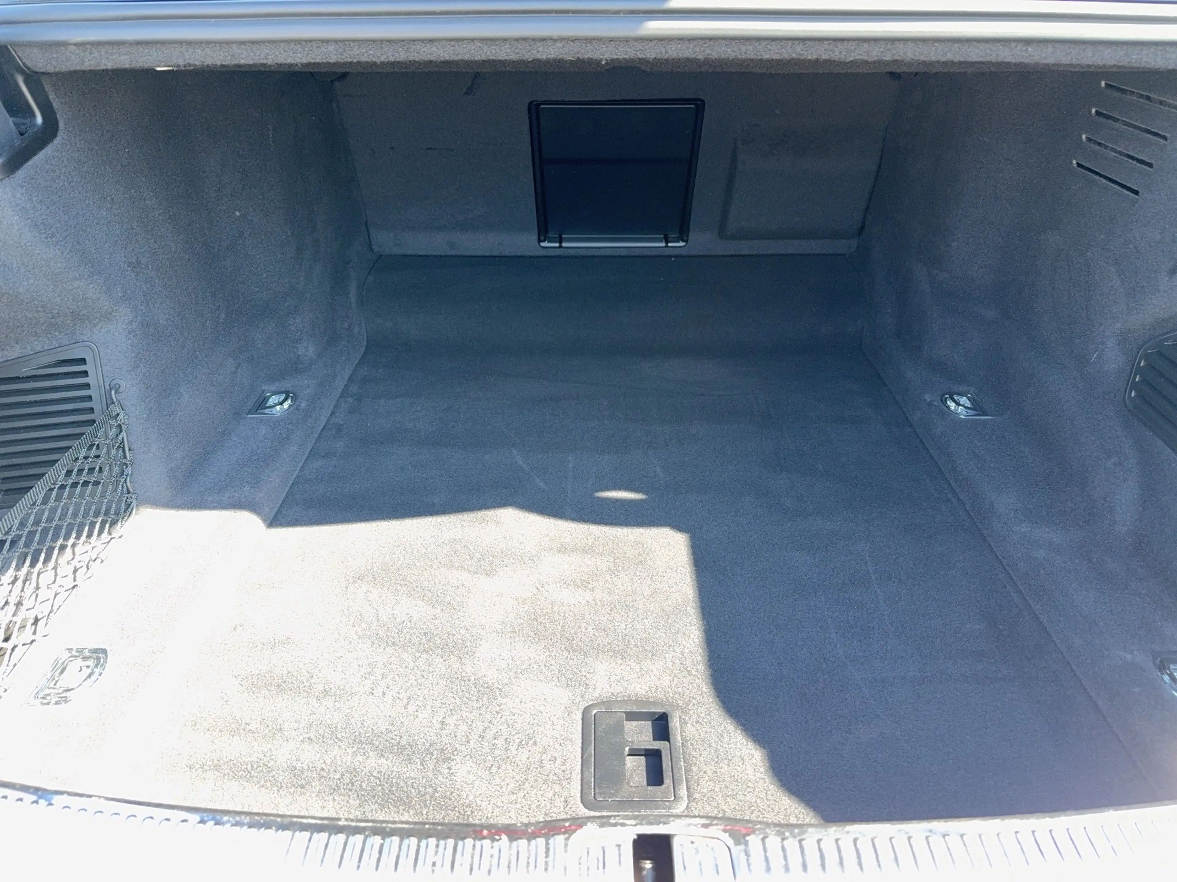 Audi A8 55 TFSI qu. tiptr. PANO Stdhzg HUD 360 ACC — photo 14