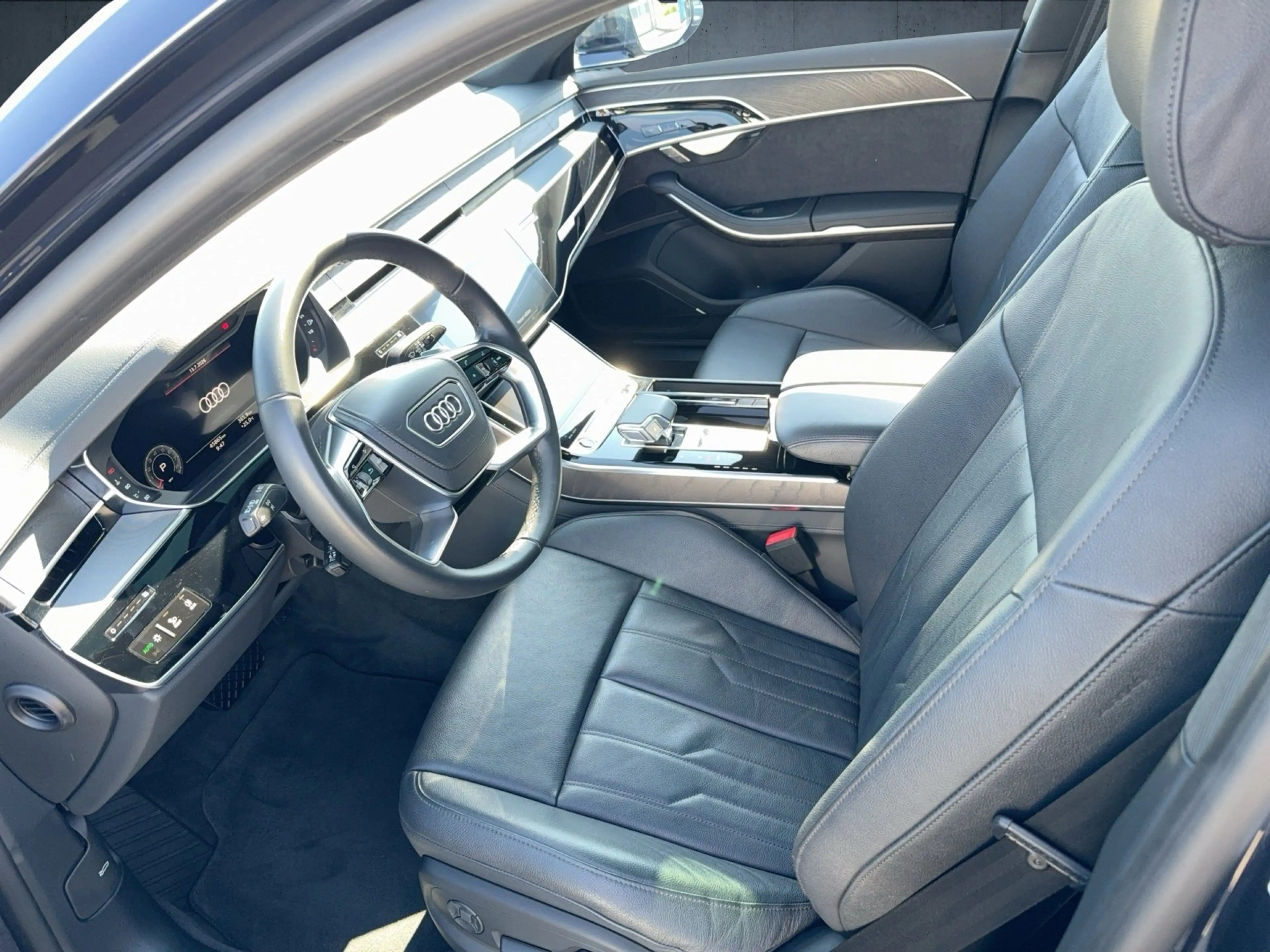 Audi A8 55 TFSI qu. tiptr. PANO Stdhzg HUD 360 ACC — photo 10