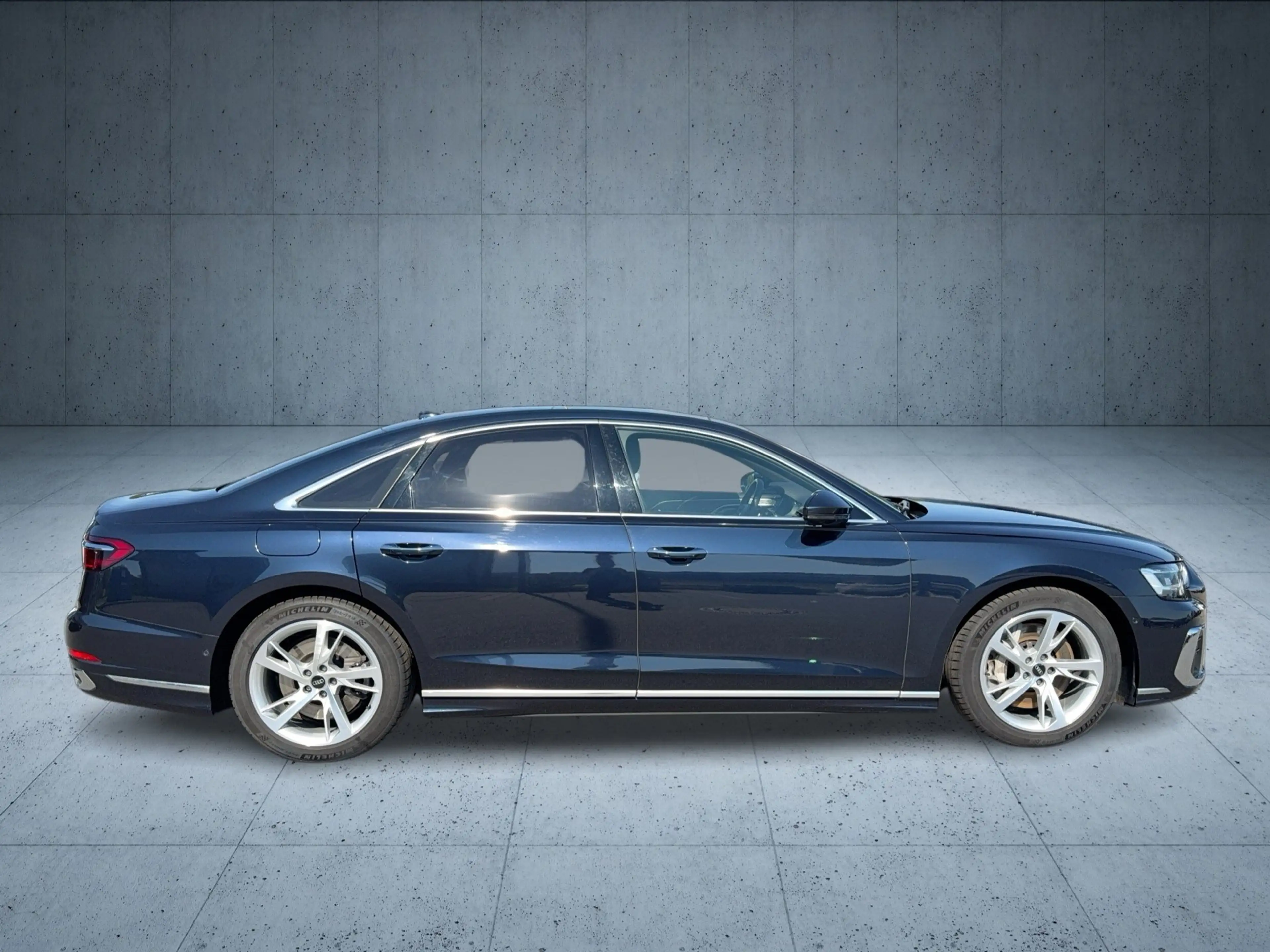 Audi A8 55 TFSI qu. tiptr. PANO Stdhzg HUD 360 ACC — photo 7