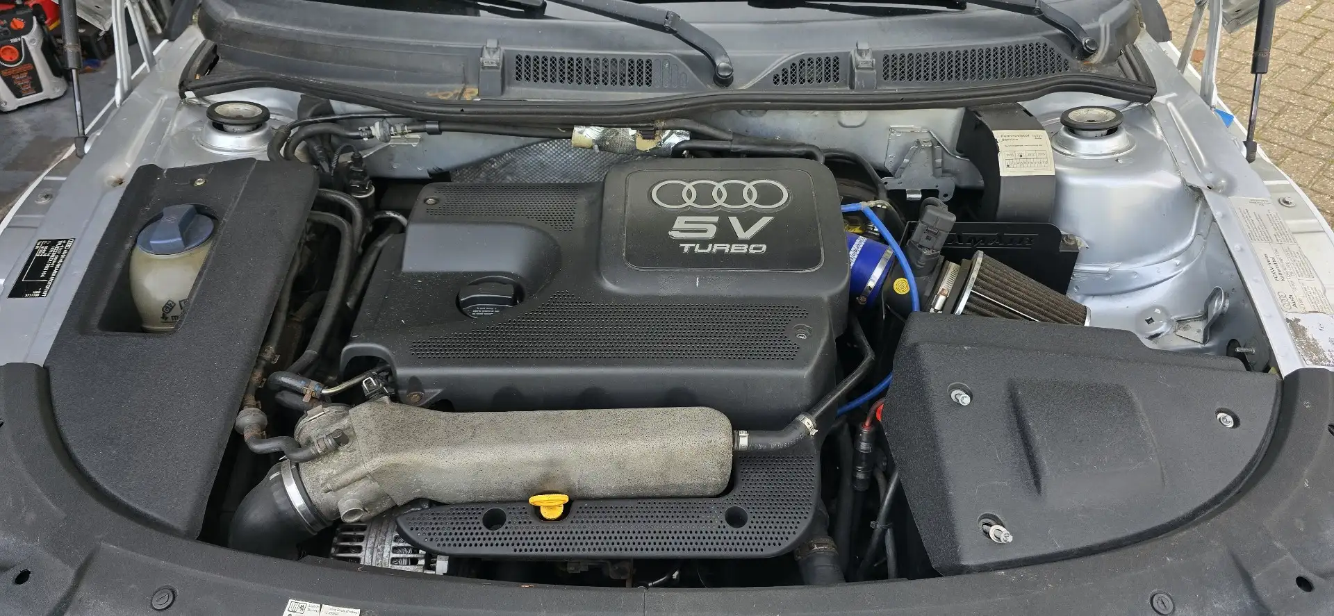 Audi TT TT 1.8 5V Turbo bijela - 2