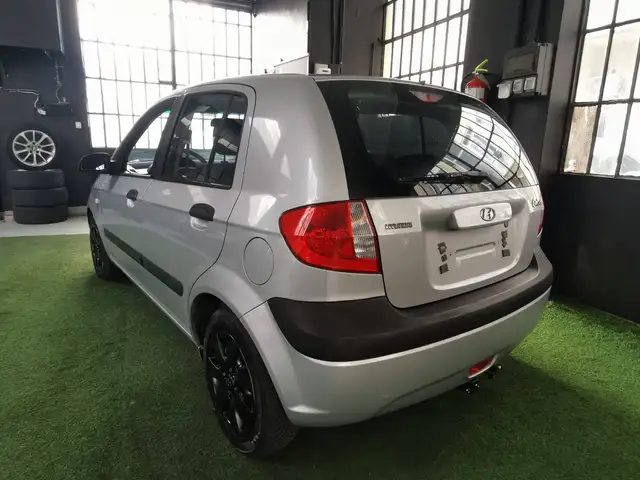 Hyundai Getz view 3
