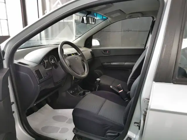 Hyundai Getz view 8