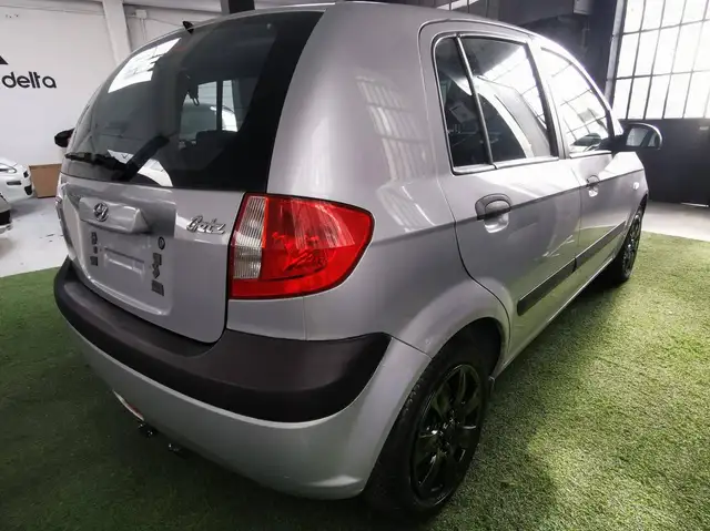Hyundai Getz view 4