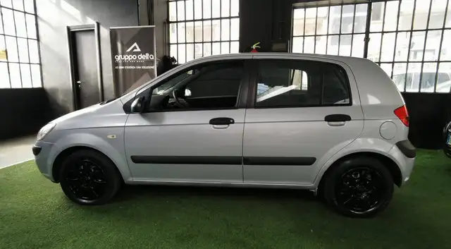 Hyundai Getz view 2
