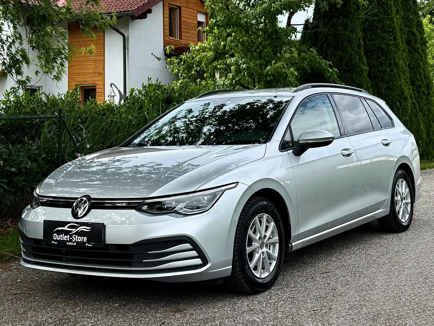 Volkswagen Golf Variant Life*1.Besitz*AHK*R-Kamera*LED*Spur*Navi*MwSt.* Grau - 1