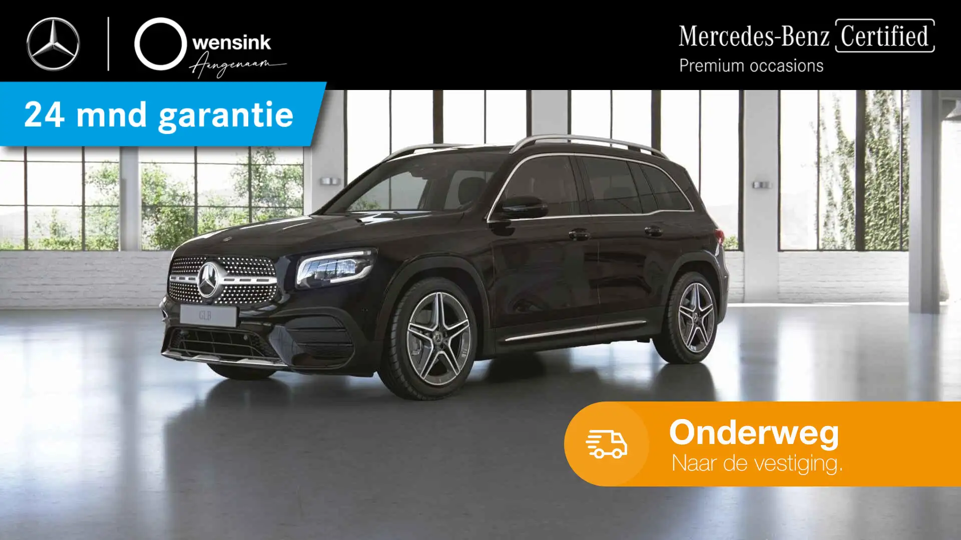 Mercedes-Benz GLB 200 Premium Plus | AMG | Panoramadak | Sfeerverlichtin Zwart - 1