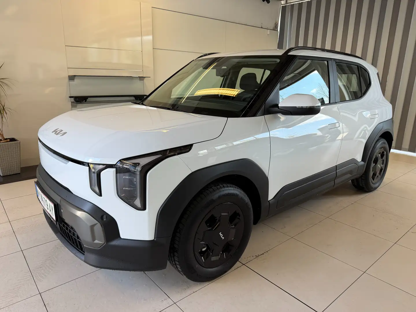 Kia EV2 Air 42,2 KWH FWD 150 Weiß - 2