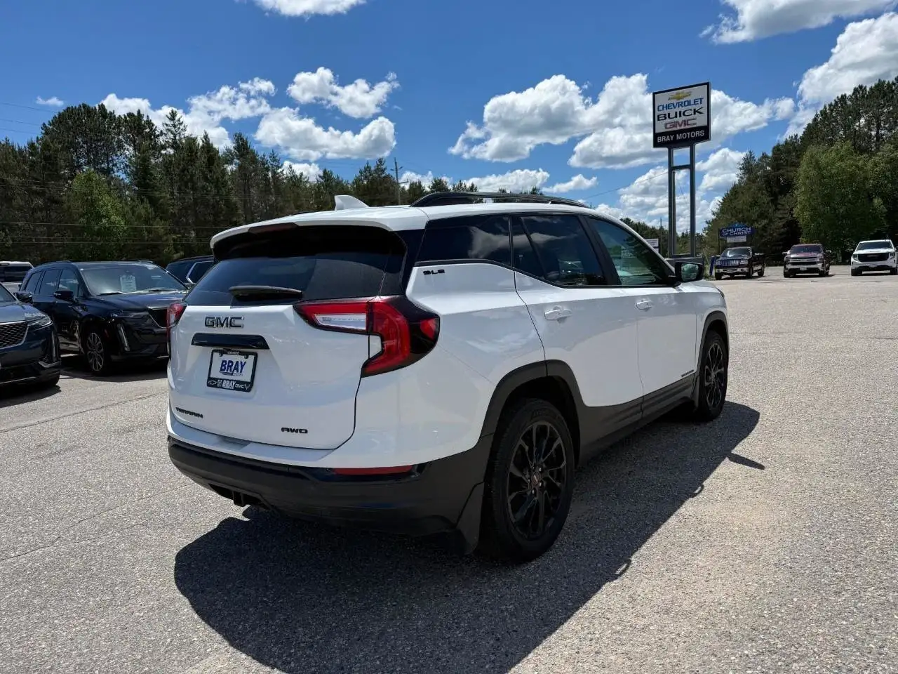 GMC Terrain photo GMC Terrain