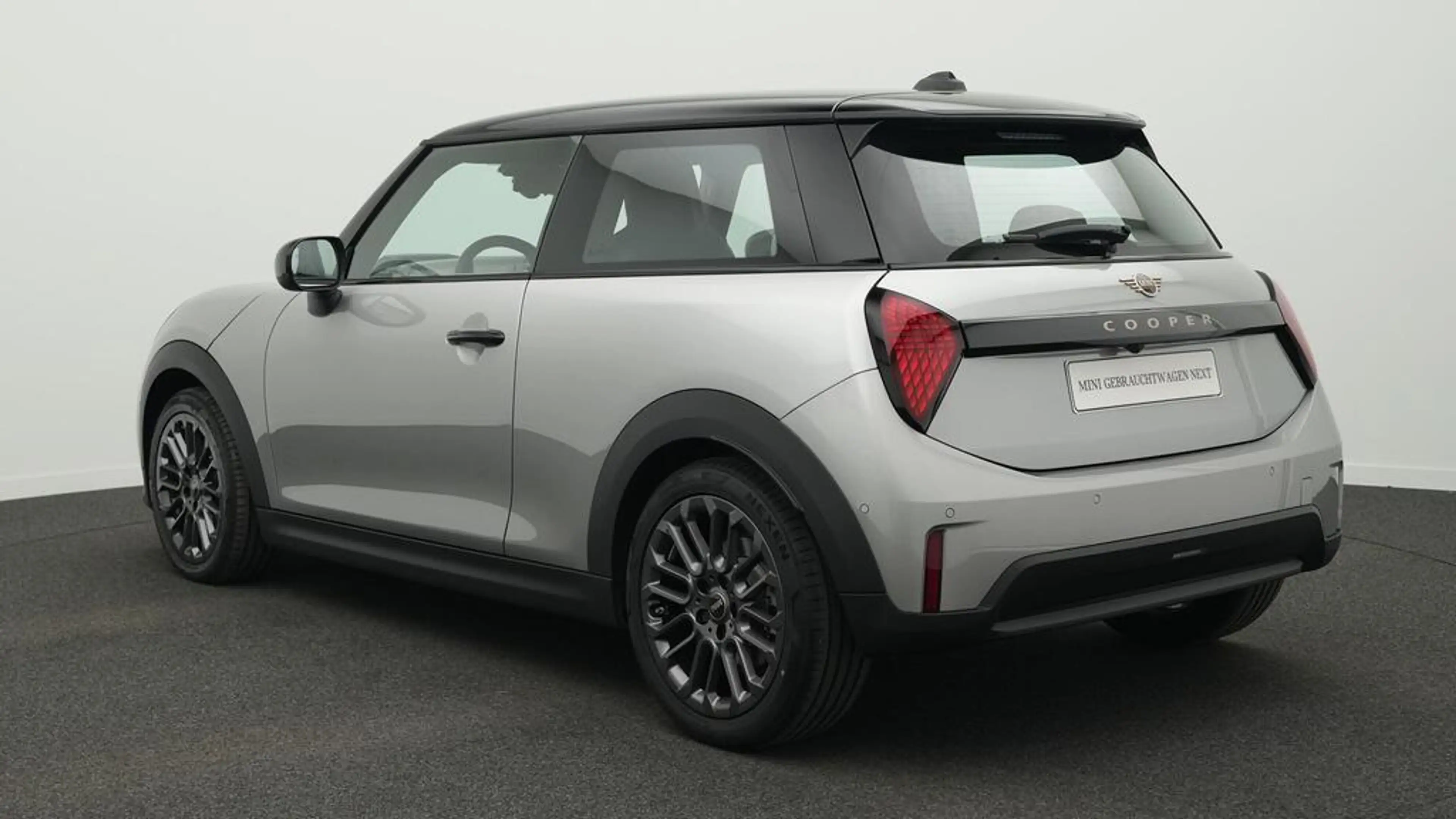 MINI Cooper C Favoured Trim — photo 6