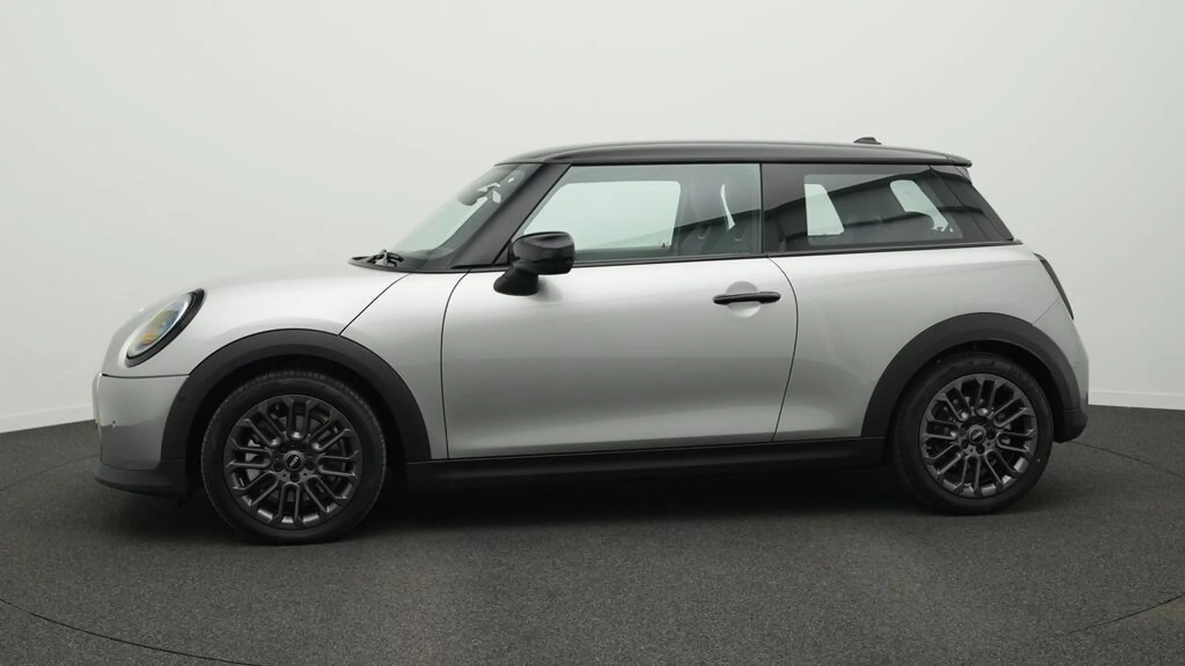 MINI Cooper C Favoured Trim — photo 3