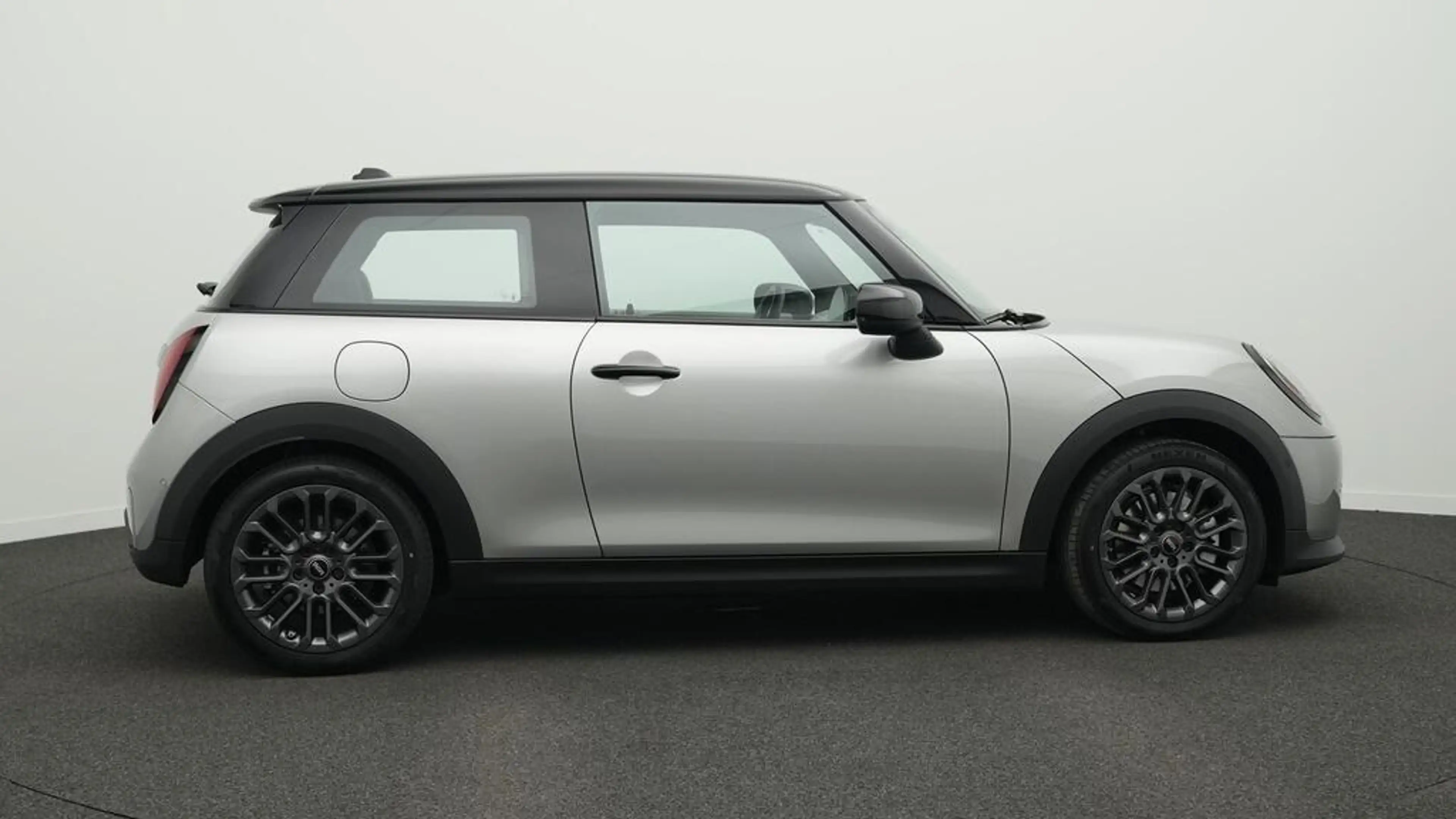 MINI Cooper C Favoured Trim — photo 2