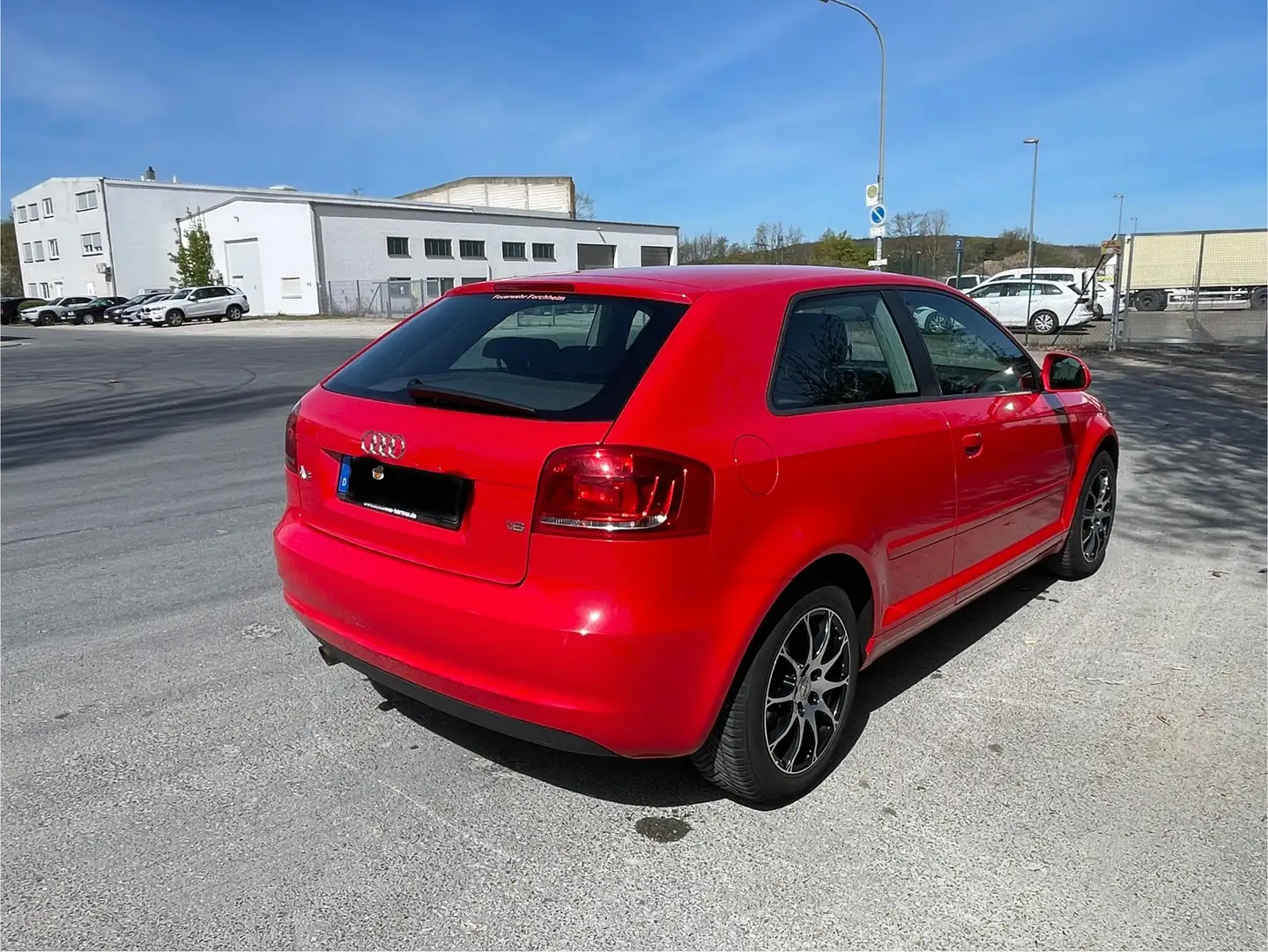 Audi A3 1.6 Attraction Rot - 2
