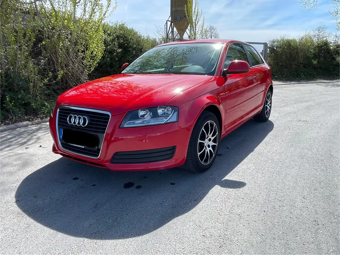Audi A3 1.6 Attraction Rot - 1
