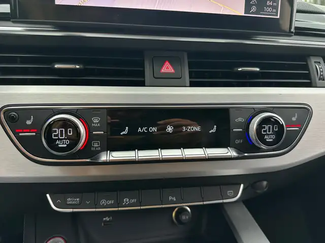 Audi S4 view 13