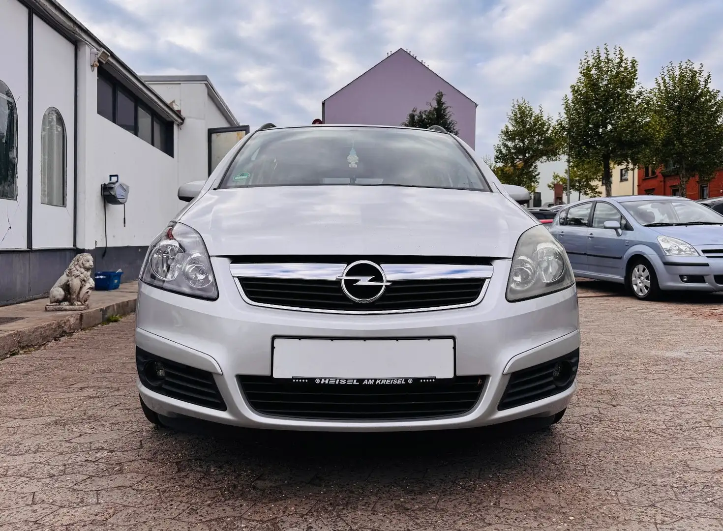 Opel Zafira B 1.8 Edition Plus 7-Sitzer Klimaauto AHK Silber - 2