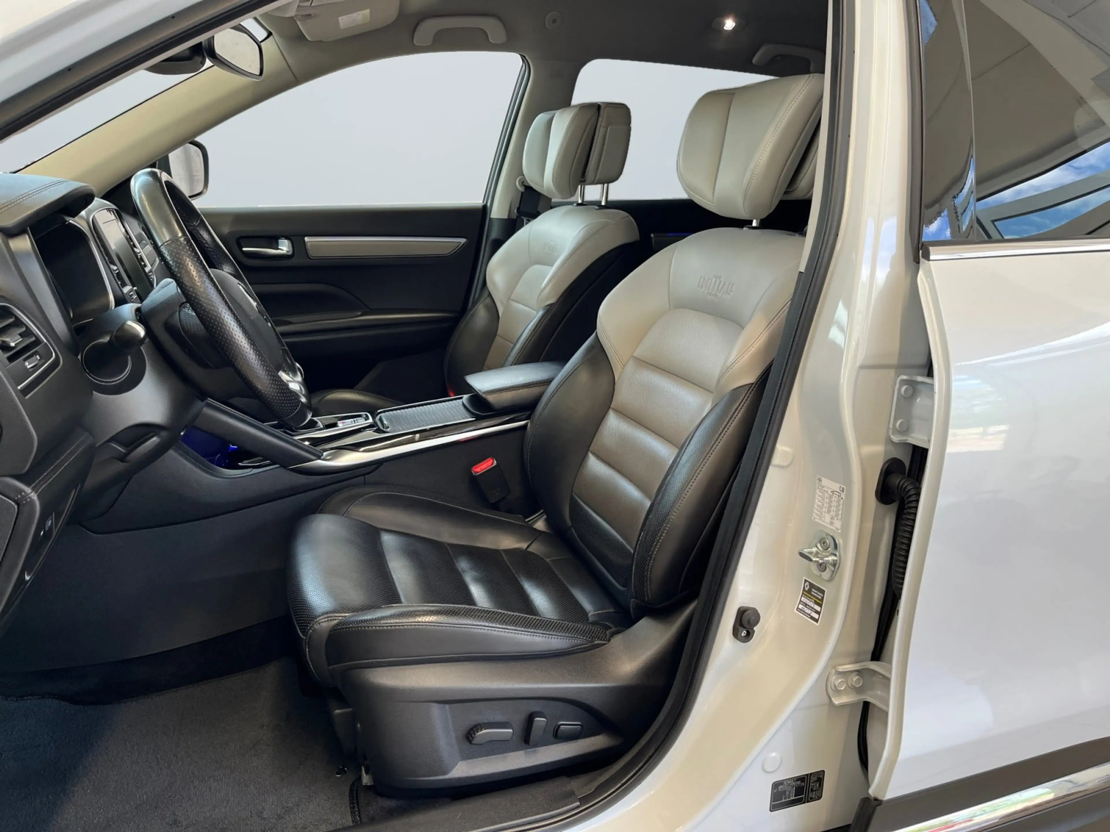 Renault Koleos Initiale Paris 2.0dCi Aut. Allrad ACC Navi — photo 7