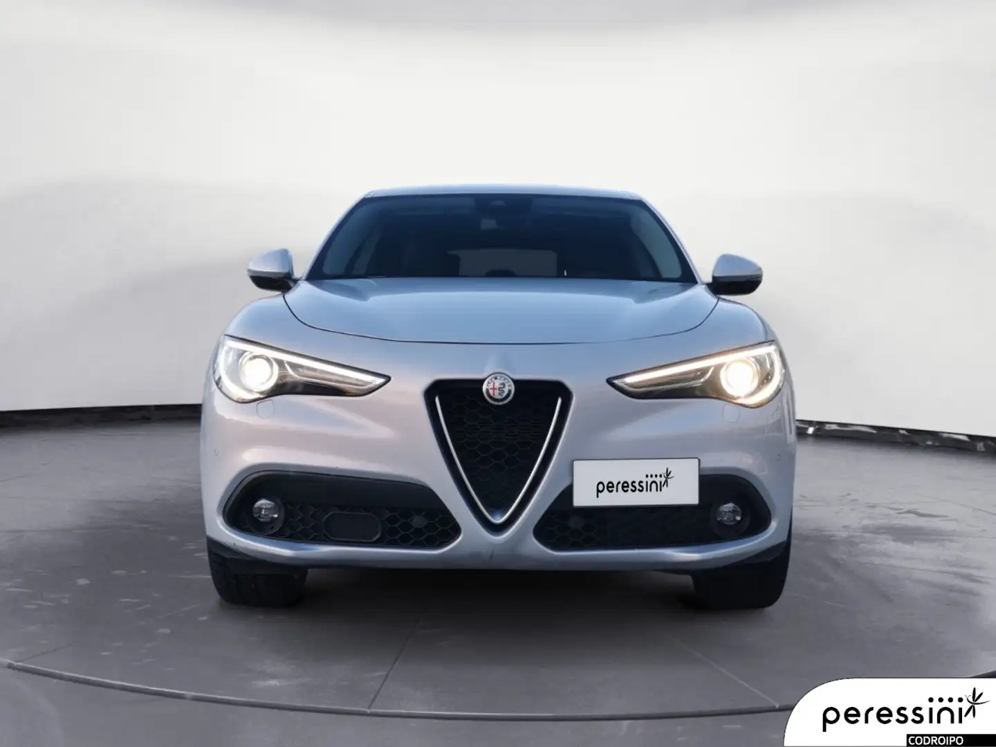 Alfa Romeo Stelvio 2.2 Turbo Ti Weiß - 2