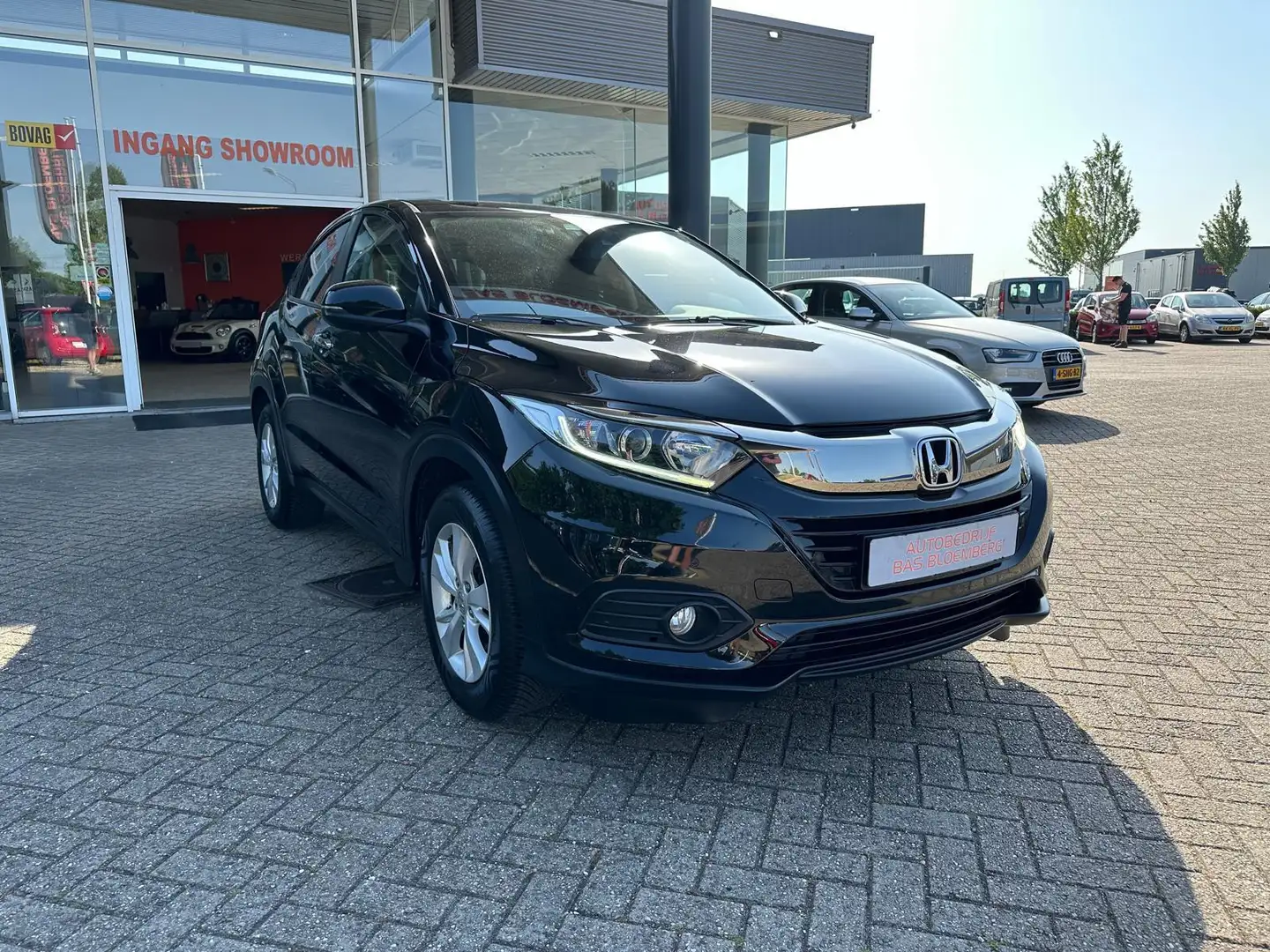 Honda HR-V 1.5 i-VTEC Elegance, Navi, Camera, Clima. Noir - 2