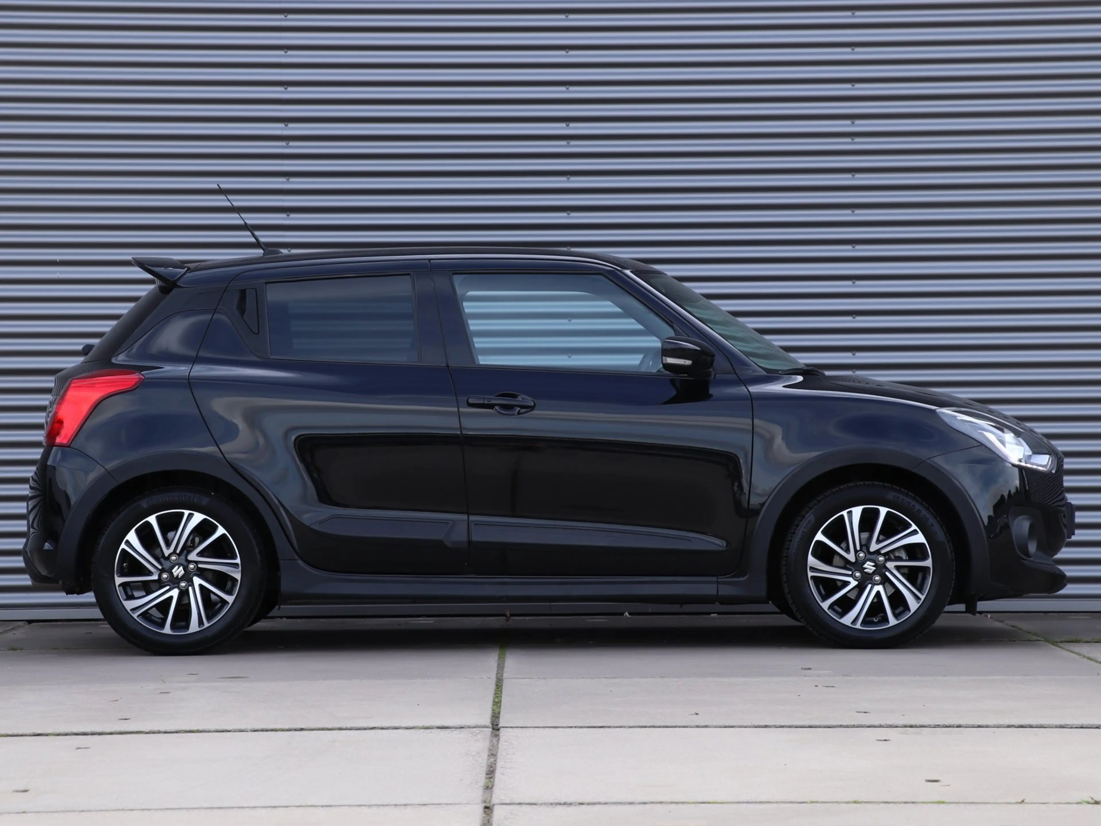 Suzuki Swift 1.2 Sportline Smart Hybrid *Adaptive cruise*Naviga — photo 7