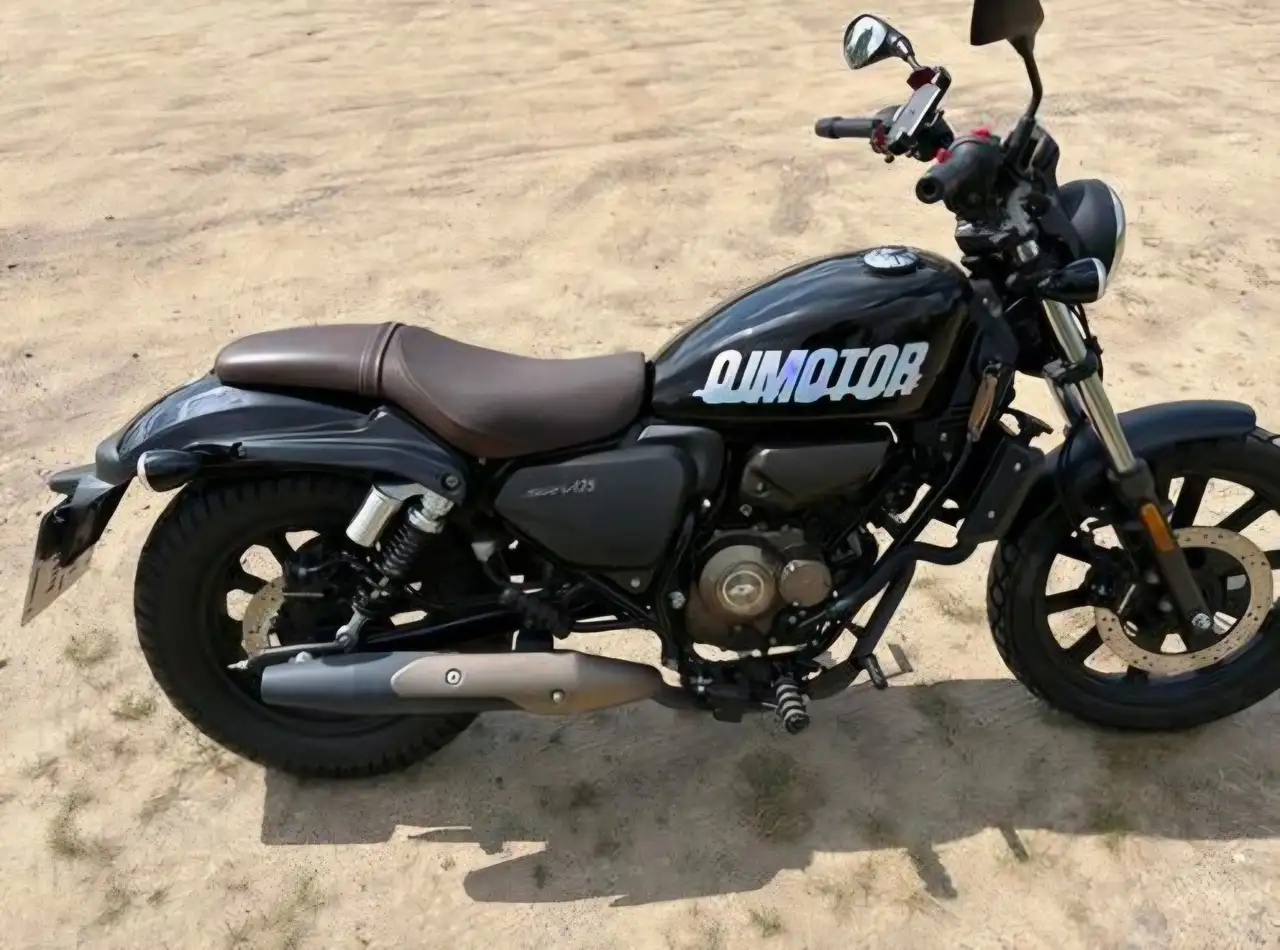 QJ Motor SRK 125 S