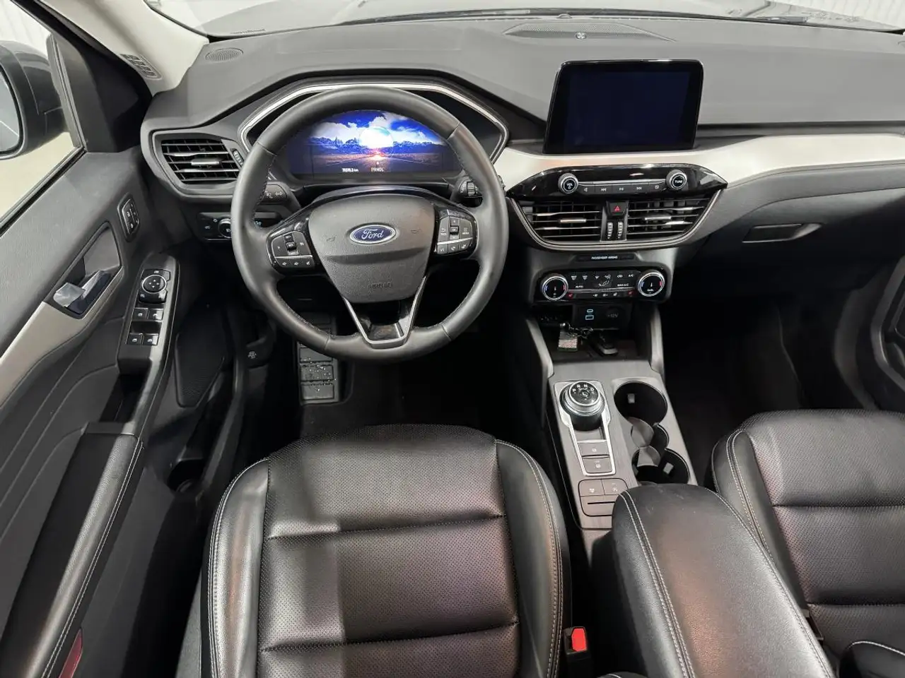 Ford Escape снимка Ford Escape
