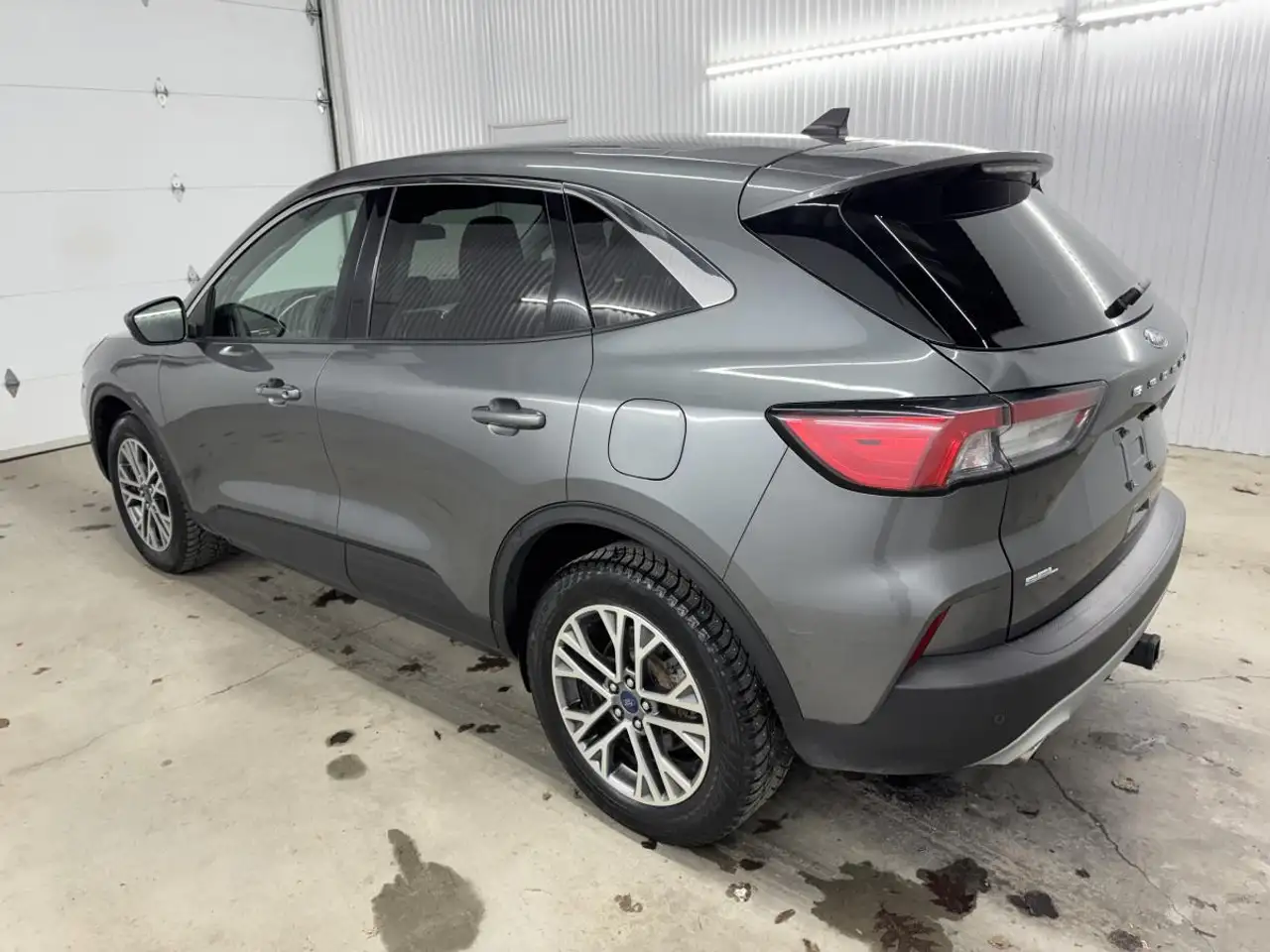 Ford Escape снимка Ford Escape