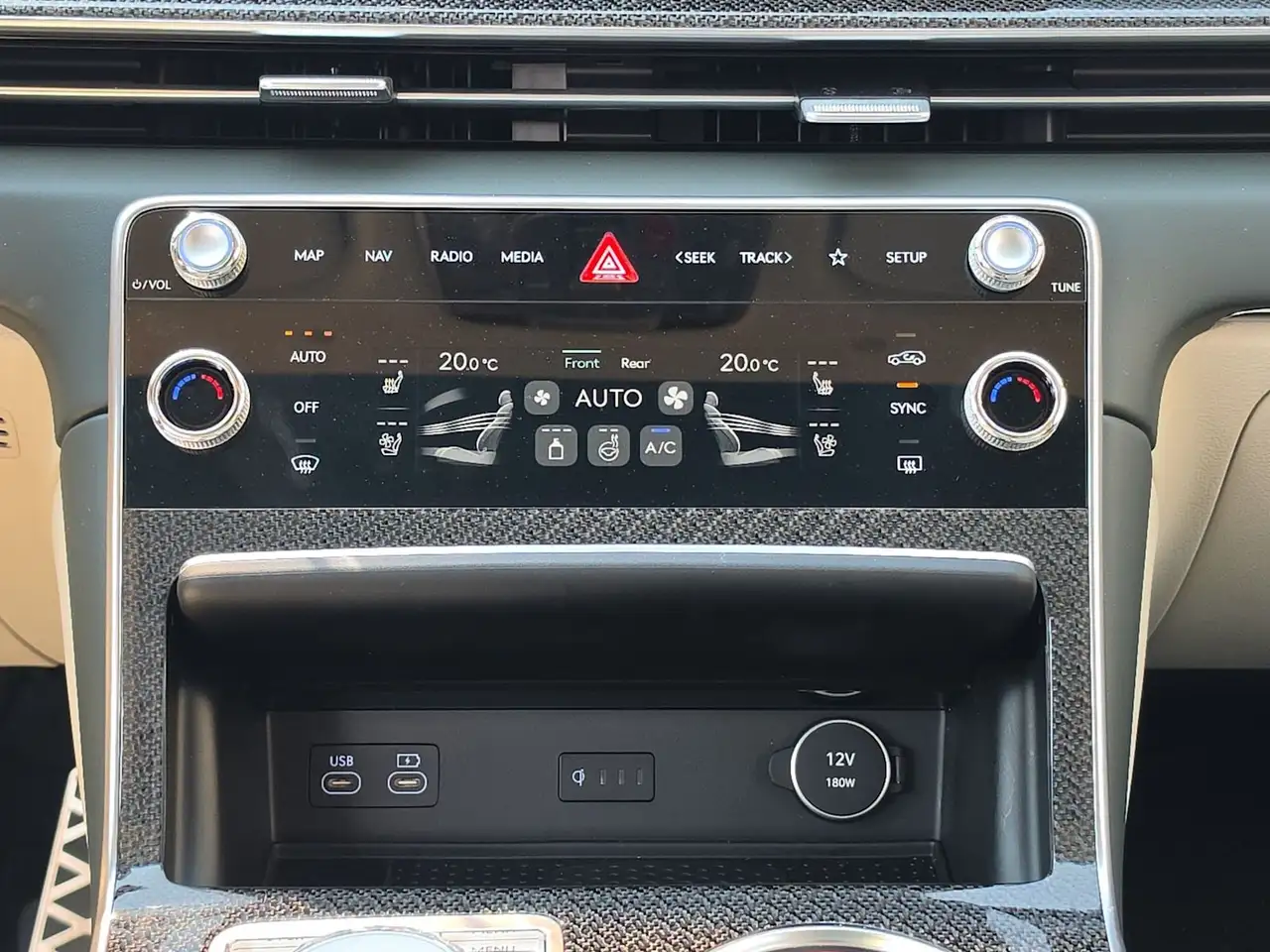 Genesis GV80 снимка Genesis GV80