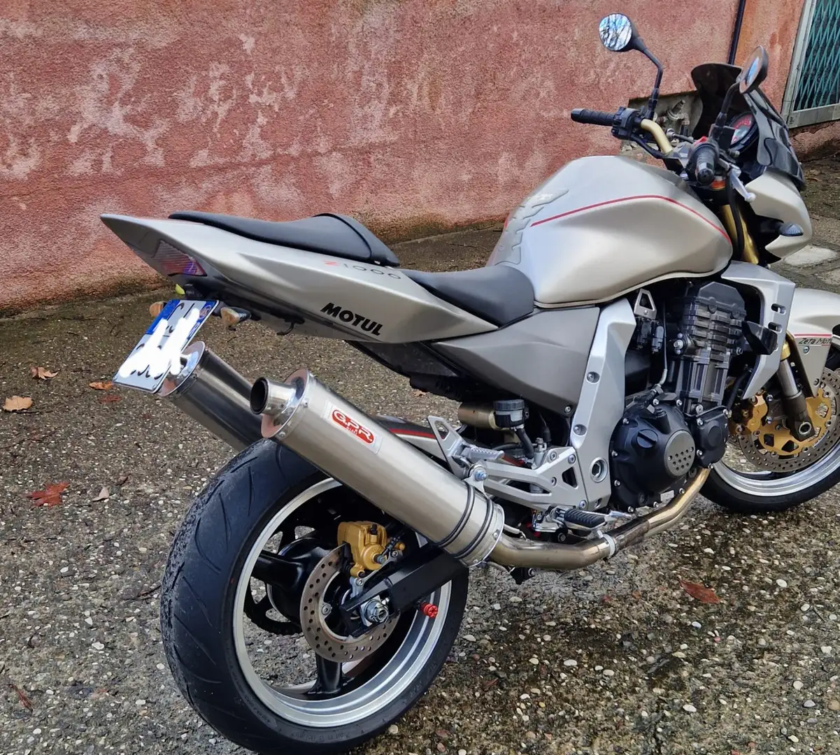 Kawasaki Z 1000 Auriu - 2