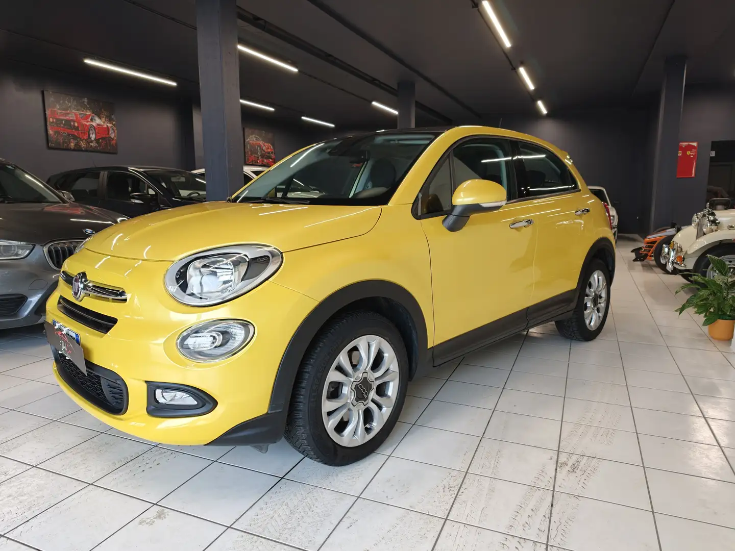 Fiat 500X 1.3 mjt Lounge 4x2 95cv Tetto Key less pelle Gelb - 2