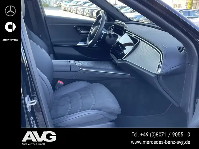 Mercedes-Benz E-Class view 11