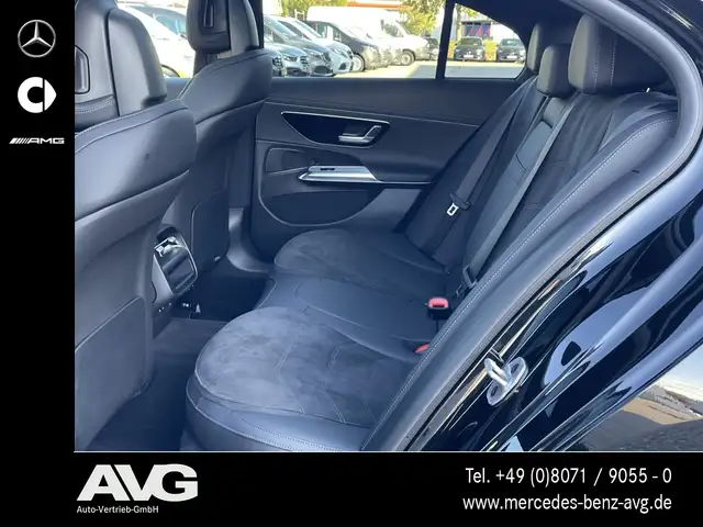 Mercedes-Benz E-Class view 9