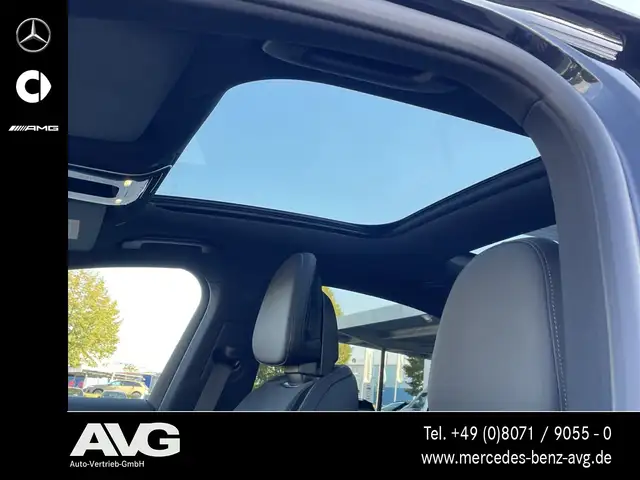 Mercedes-Benz E-Class view 10