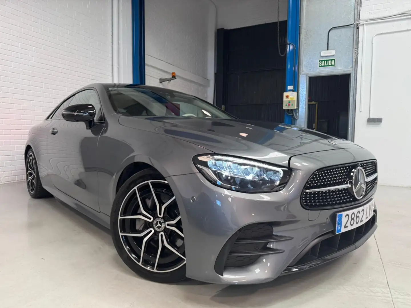 Mercedes-Benz E 220 220d 4Matic 9G-Tronic Gris - 2