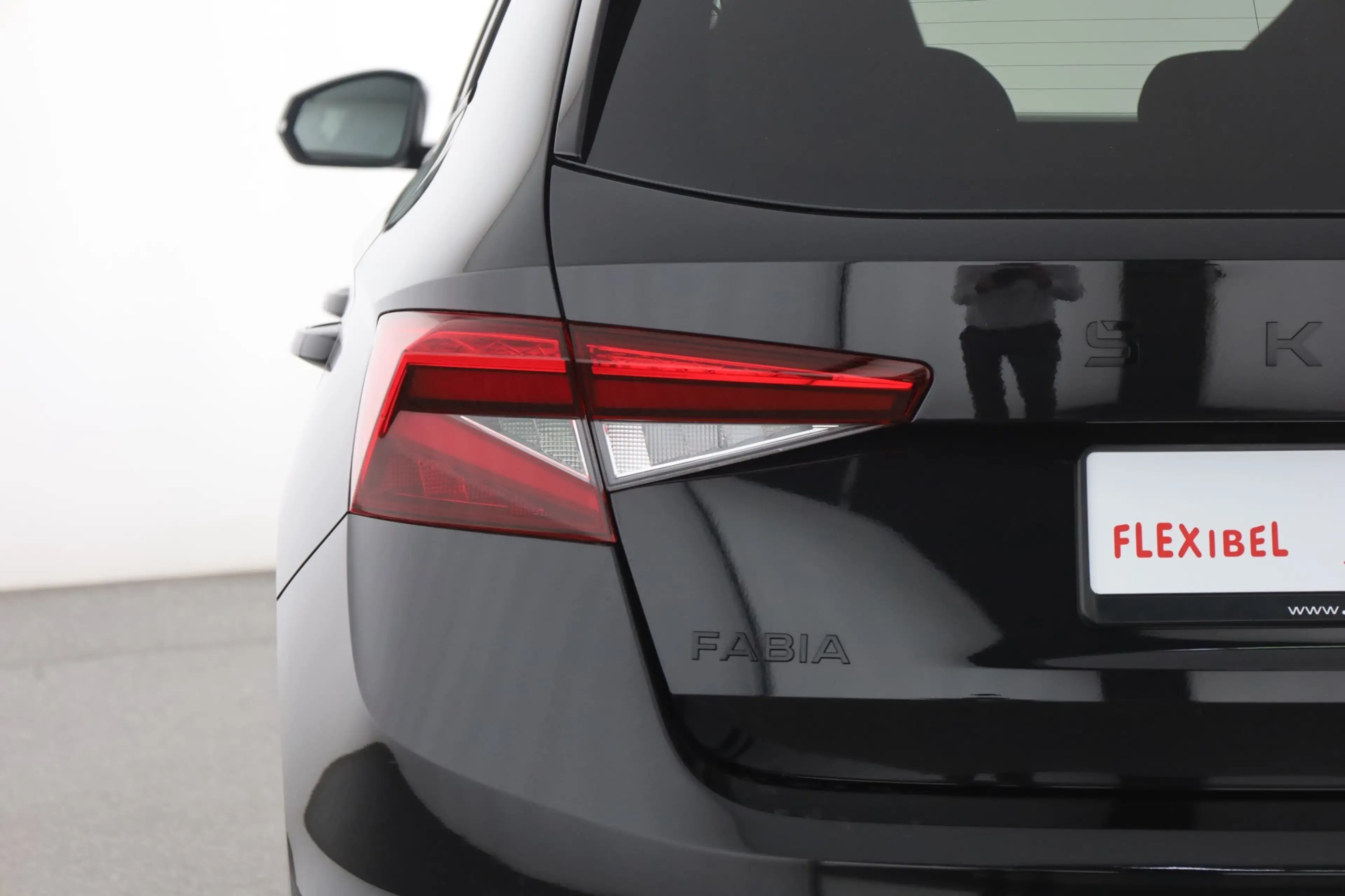 Skoda Fabia Monte Carlo 1.0 TSI DSG LED ACC Kamera — photo 30