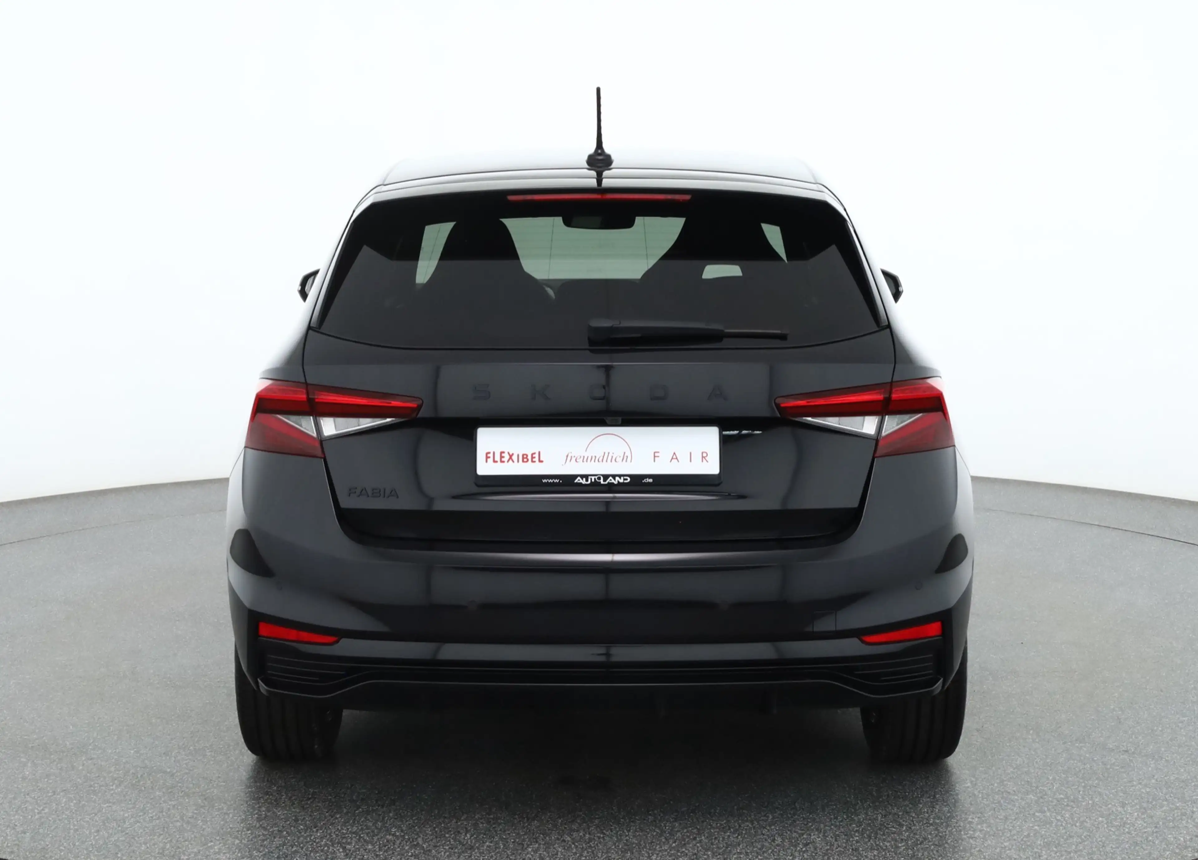 Skoda Fabia Monte Carlo 1.0 TSI DSG LED ACC Kamera — photo 4