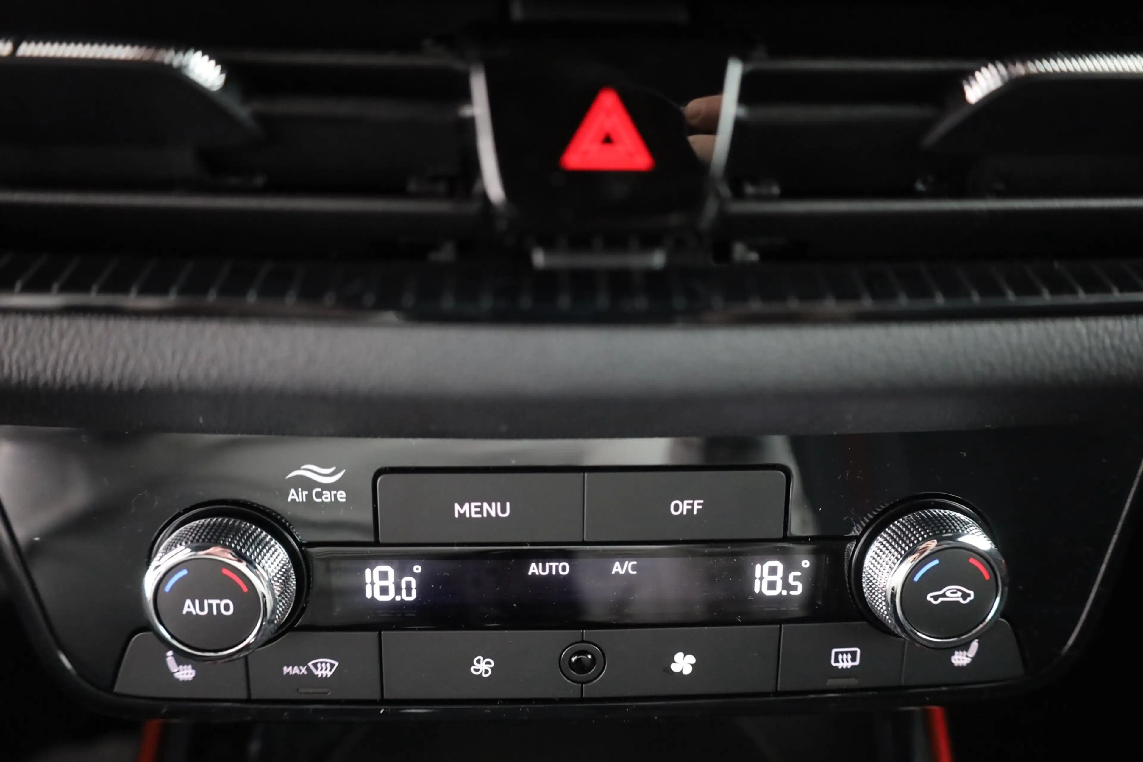 Skoda Fabia Monte Carlo 1.0 TSI DSG LED ACC Kamera — photo 12