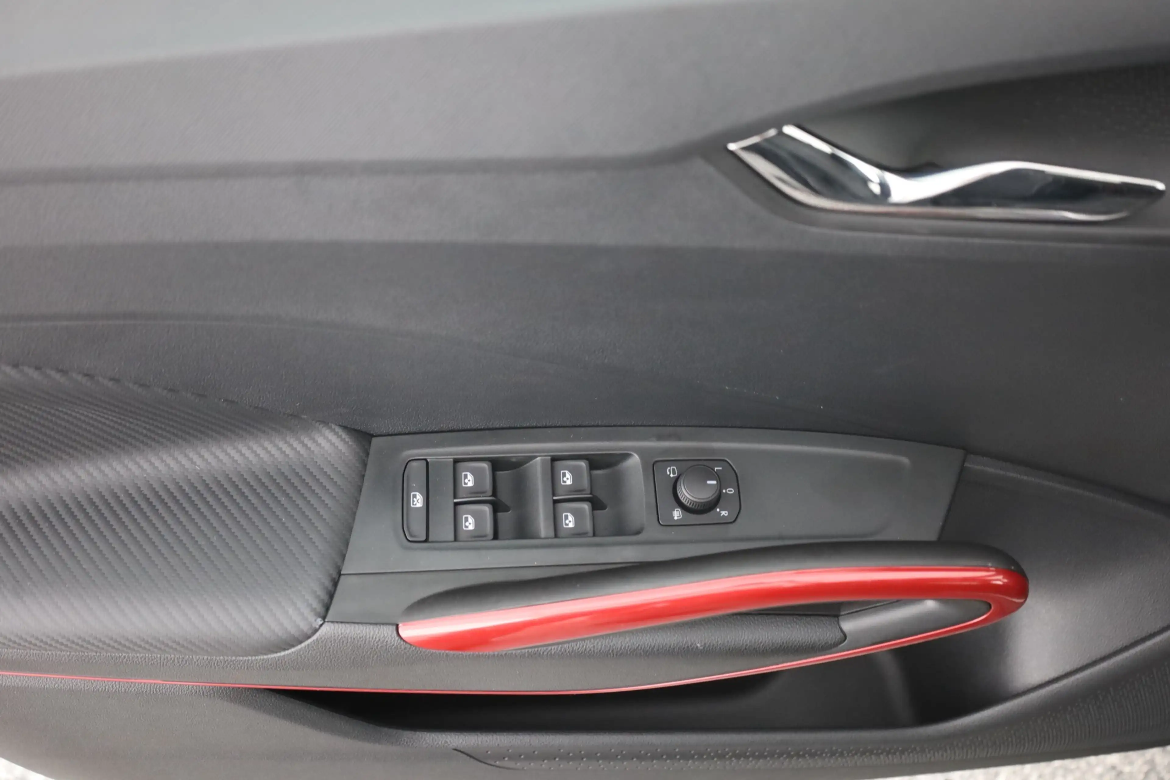 Skoda Fabia Monte Carlo 1.0 TSI DSG LED ACC Kamera — photo 20