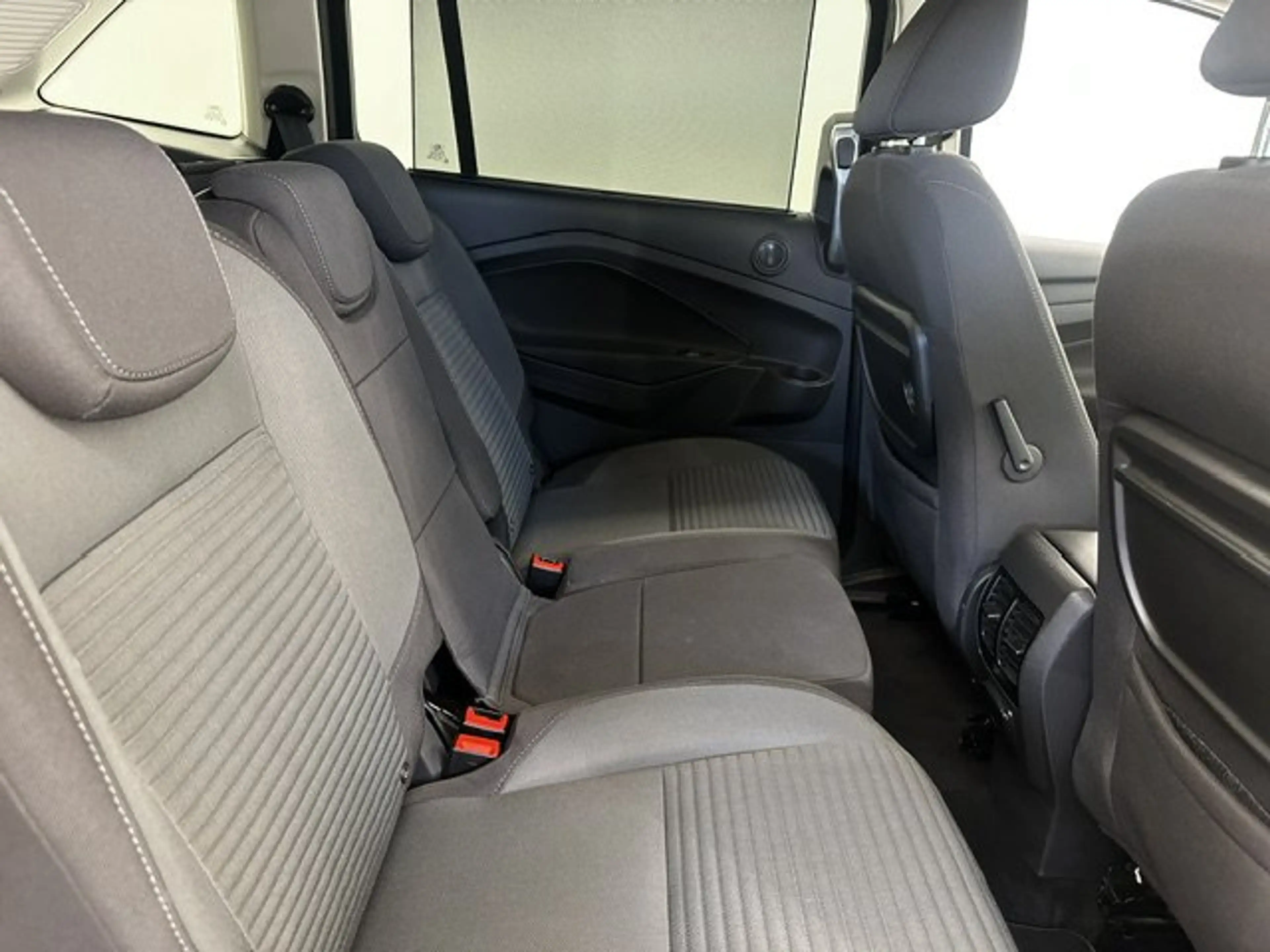 Ford Grand C-Max TITANIUM 1.5I 150PK BENZINE 7 ZITPLAATSEN — photo 7