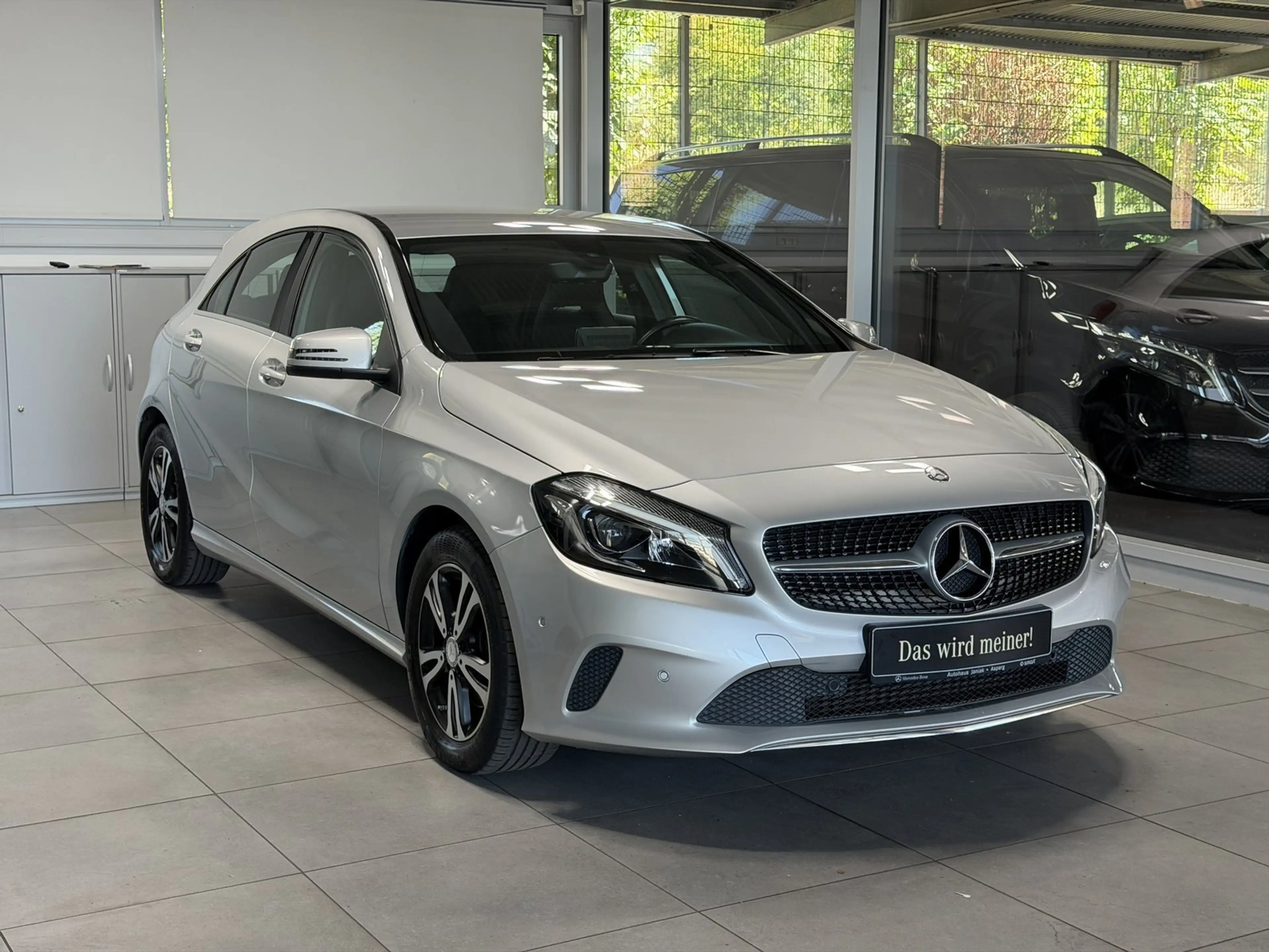 Mercedes-Benz A 180 Urban LED NAVI PDC SHZ+TEMPOMAT+AUDIO20CD+ — photo 2