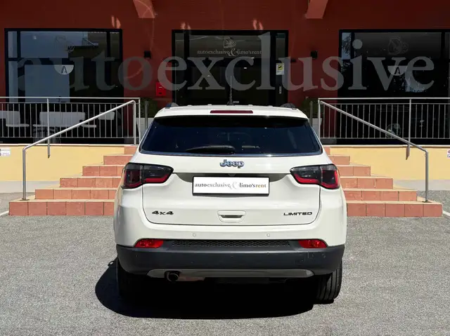 Jeep Compass view 4