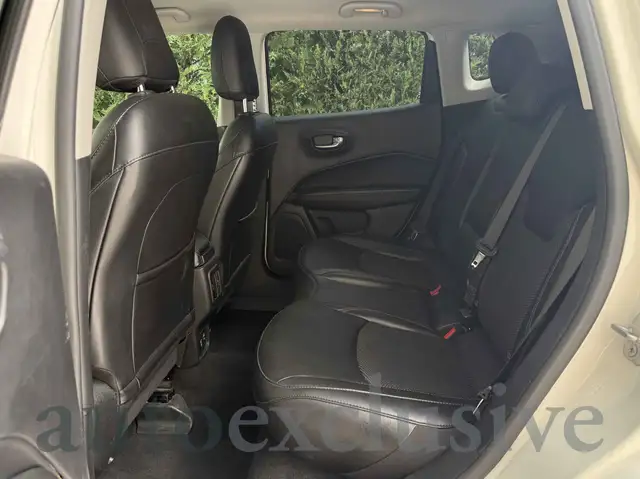 Jeep Compass view 13