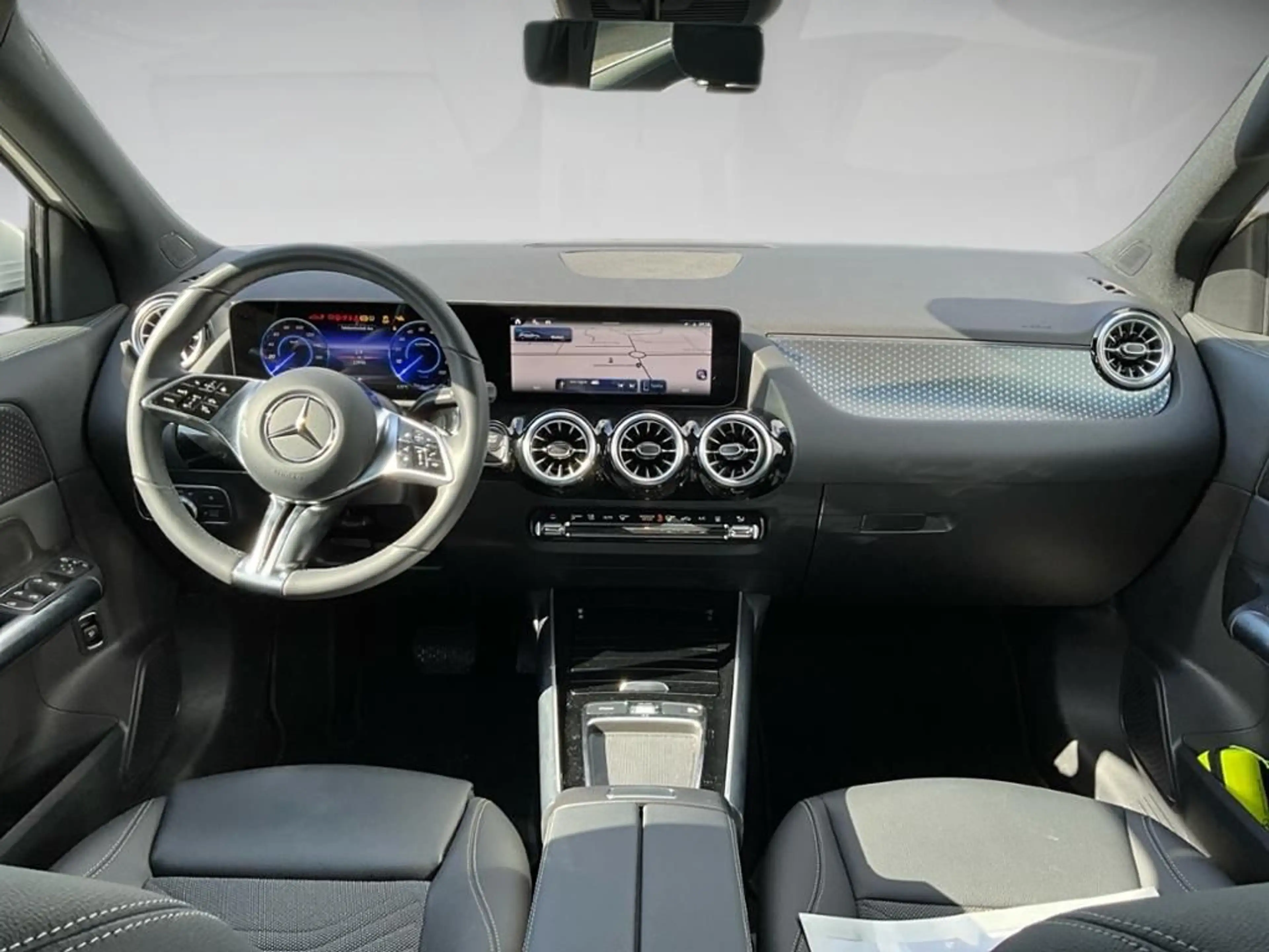 Mercedes-Benz EQA 250+ Progressive Advanced AHK AUT Kam. LED — photo 10
