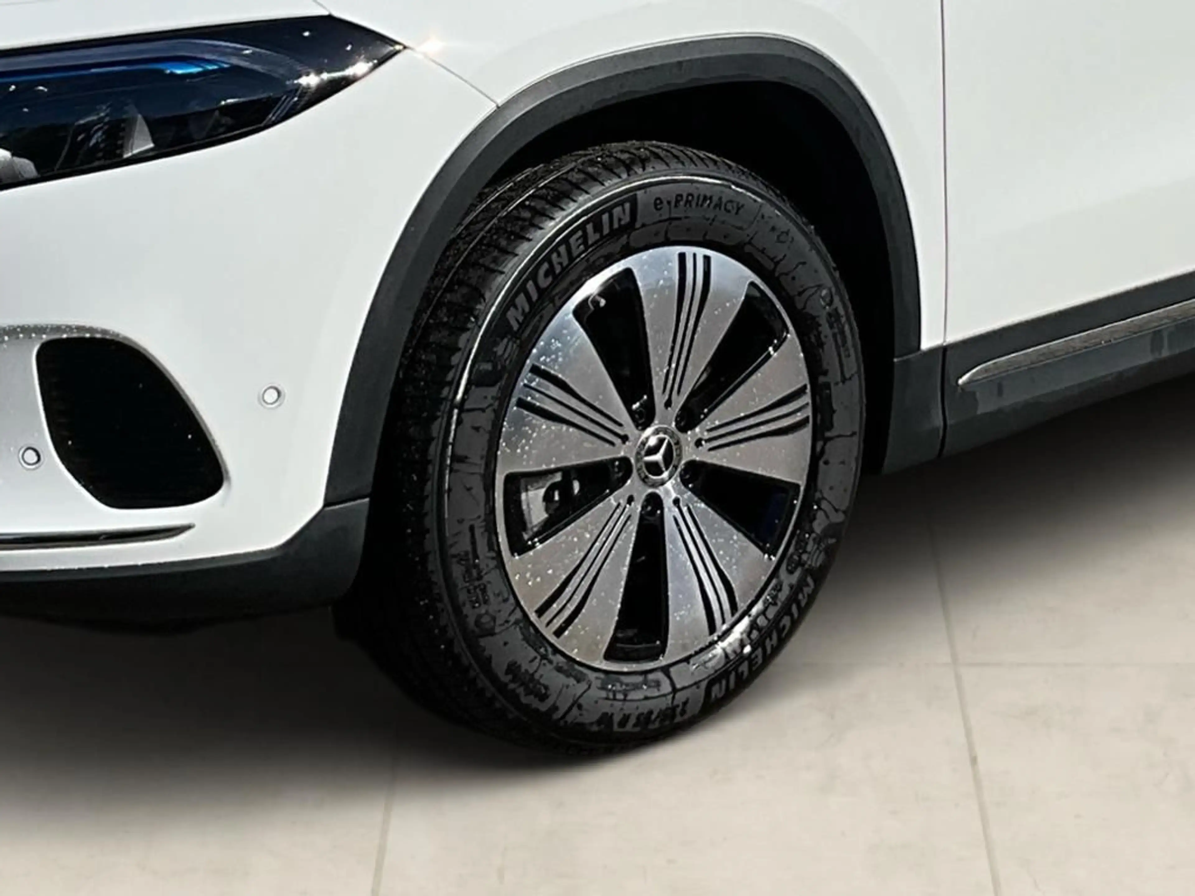 Mercedes-Benz EQA 250+ Progressive Advanced AHK AUT Kam. LED — photo 7