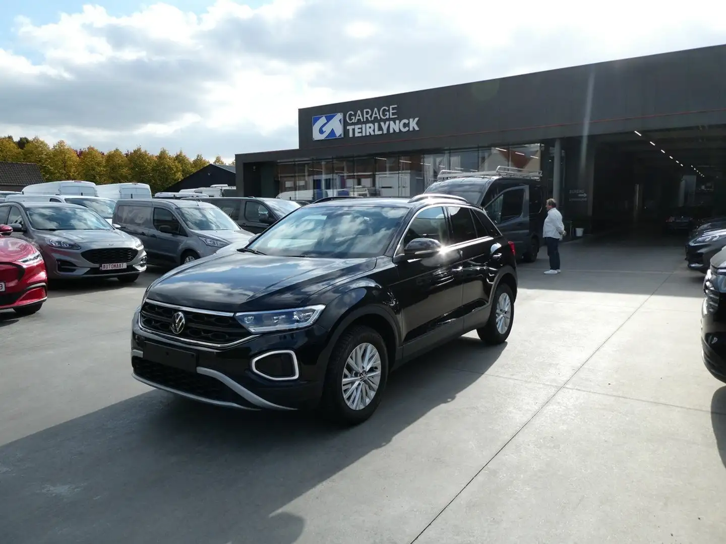 Volkswagen T-Roc 1.0 TSi 115pk Business Luxe '25 20000km (30527) Noir - 2