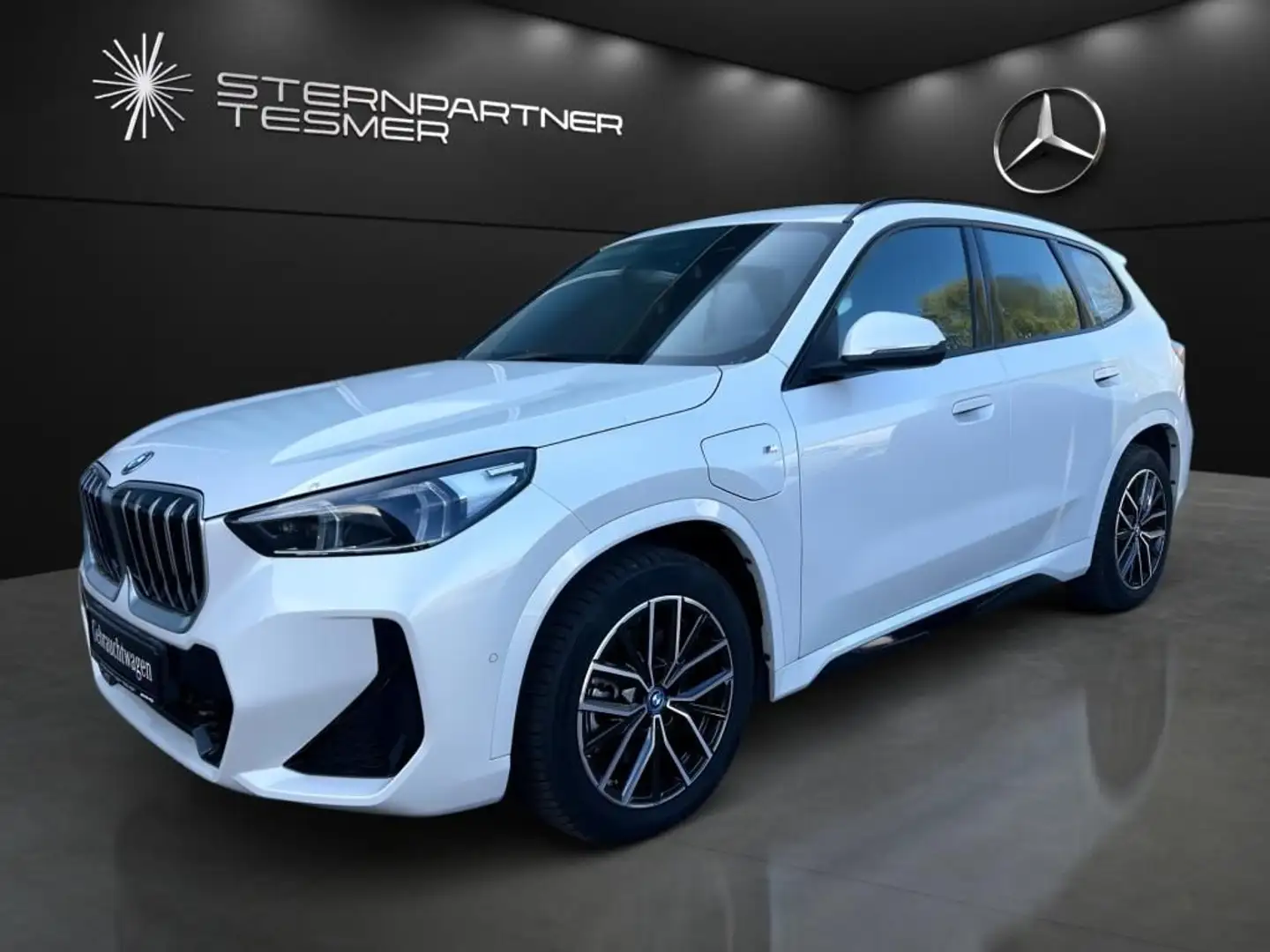 BMW X1 25 e xDrive M Sport LED+DrivingPlus+Navi Weiß - 2