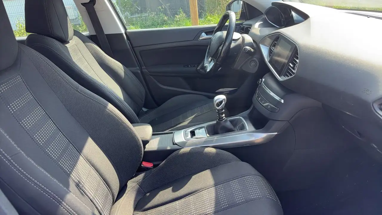 Peugeot 308 308 — photo 27
