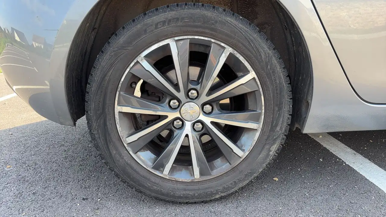 Peugeot 308 308 — photo 16