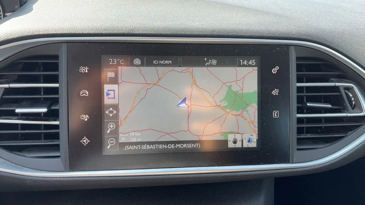 Peugeot 308 308 — photo 24